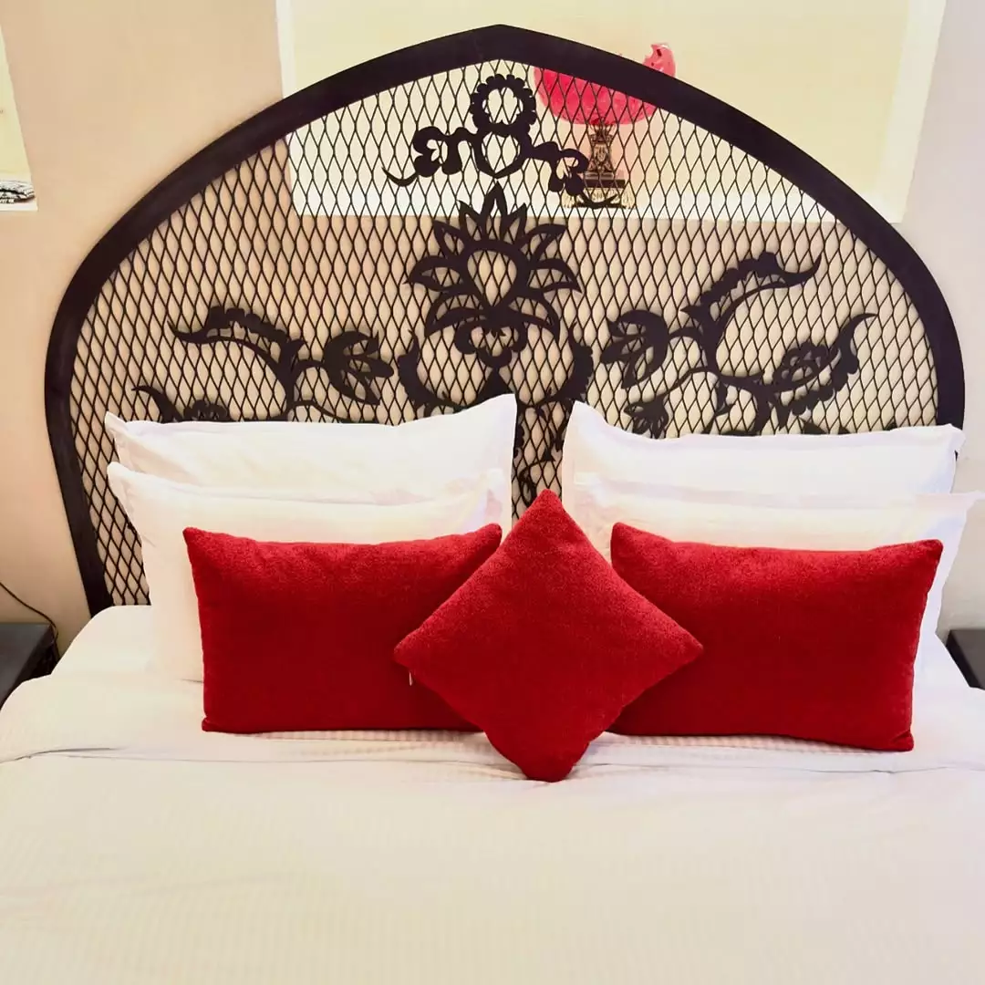 Alibaba https://cdn.alibaba.ir/ostorage/hotel-accommodation-images/684941f7a1e6f83605b73790_سرخ  (1).webp